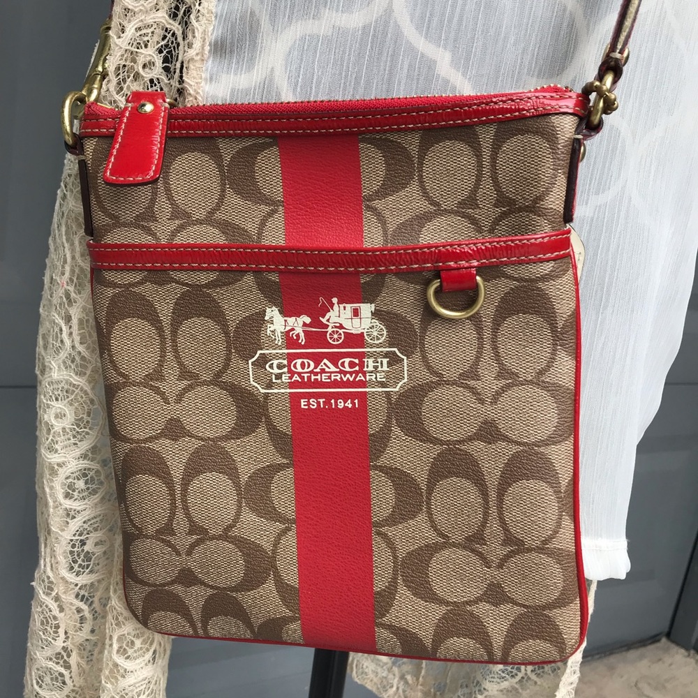 CLASSIC COACH RED CROSSBODY BAG